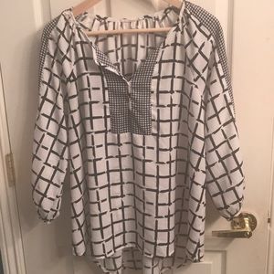 LeLis size L Black and white blouse